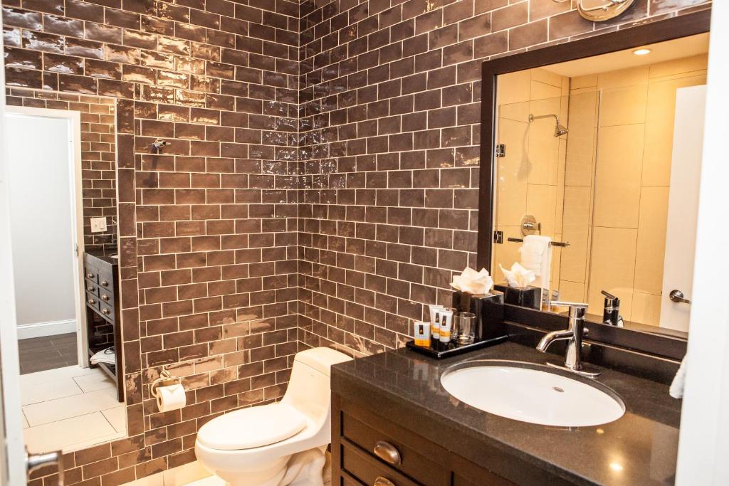 Room image 1